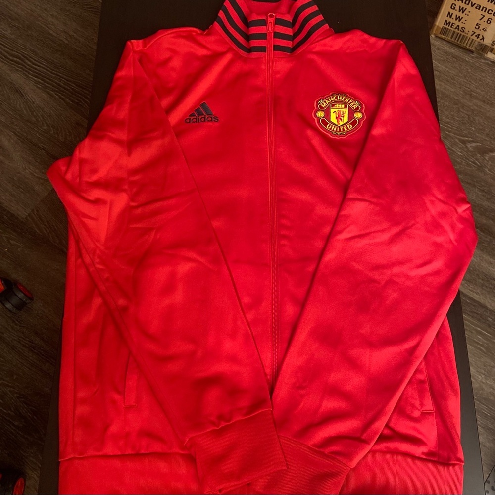 ADIDAS MEN'S FC MANCHESTER UNITED 2018/2019 JACKET SOCCER